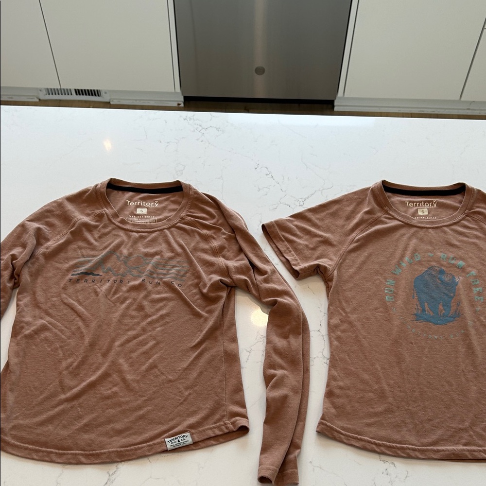 Territory run co shirts